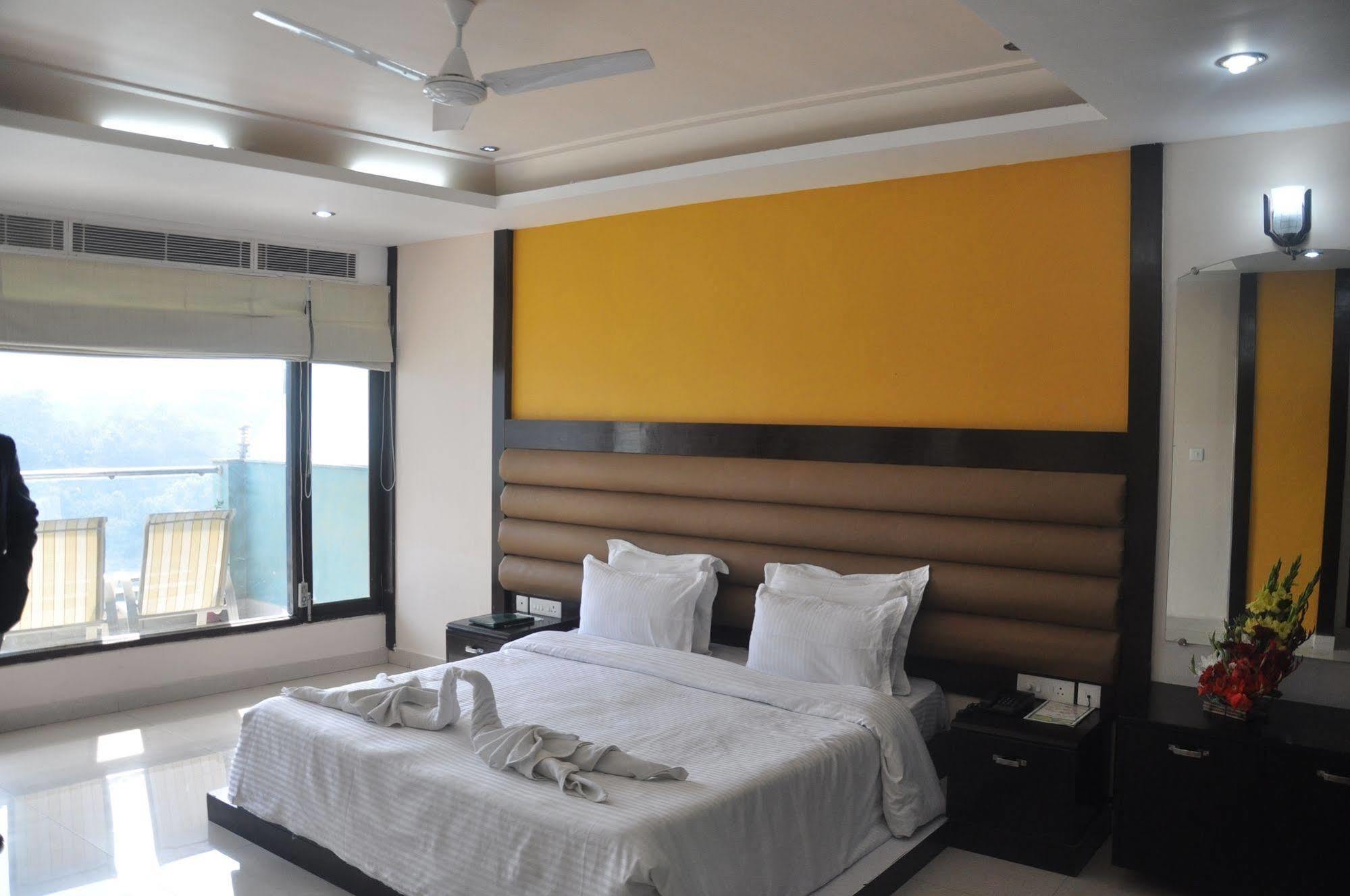 Ganga Beach Resort Ришикеш Экстерьер фото